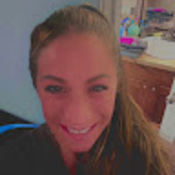 Meet your Posher, Chelsea - Picture 1 of 1